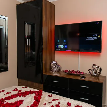 Aphrodite Apartment