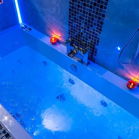 Aphrodite Apartment Bradford (West Yorkshire)