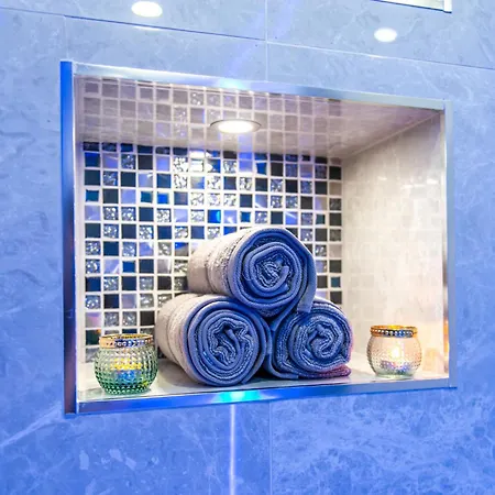 Aphrodite Bradford (West Yorkshire)