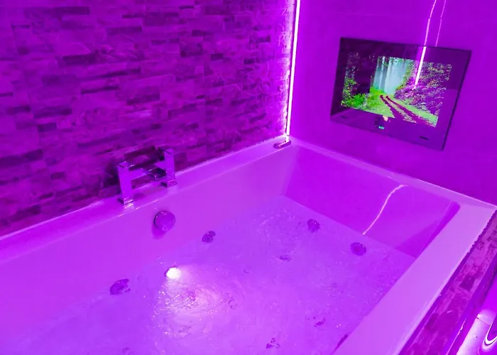 Aphrodite Apartment *