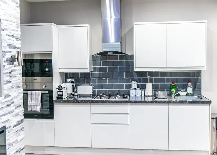 Aphrodite Bradford (West Yorkshire)